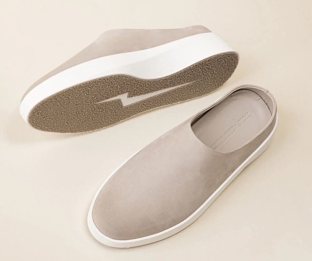 Wolf & Shepherd Cruise Mule Slip On WOMENS 8 MENS 6.5 Warm Gray Leather NIB
